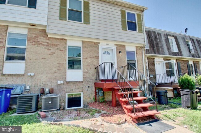 Building Photo - 565 W Diamond Ave Rental