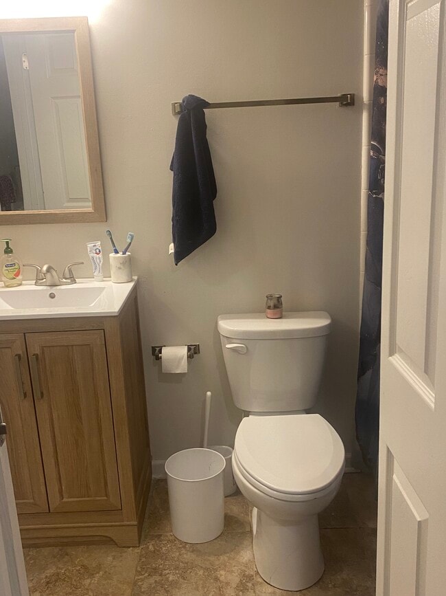 Building Photo - 23240 Chestnut Oak Ct Unit 1039