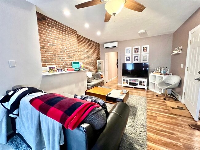 Photo - 246 North St Apartment Unit 2