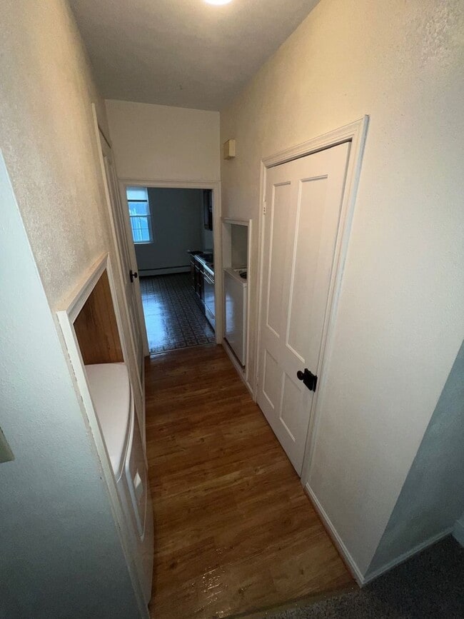 Photo - 46-48 N Main St Unidad 48 N Main St