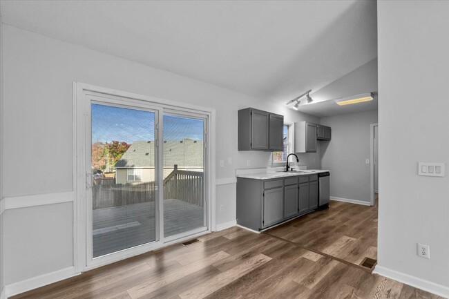 Photo - 3011 Butterwood Dr