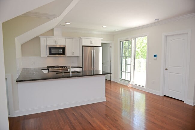 Photo - 203-205 Nassau Street Unidad 3
