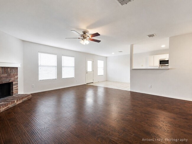 Photo - 2374 Somerset Dr