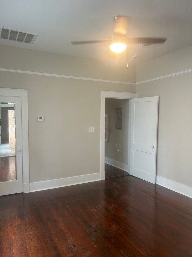 Photo - 2428-2430 Clover Street Unidad 2428