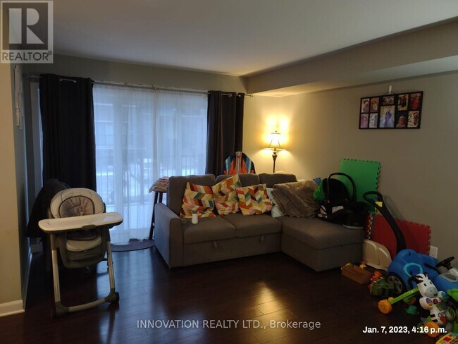 Photo - 315 Eldorado Private