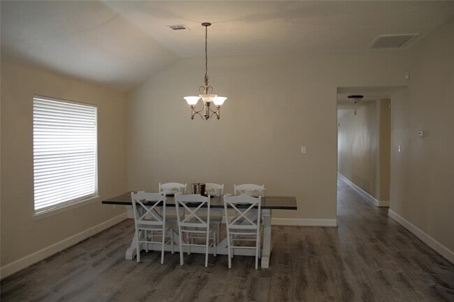 Photo - 1803 Edinburg Ave