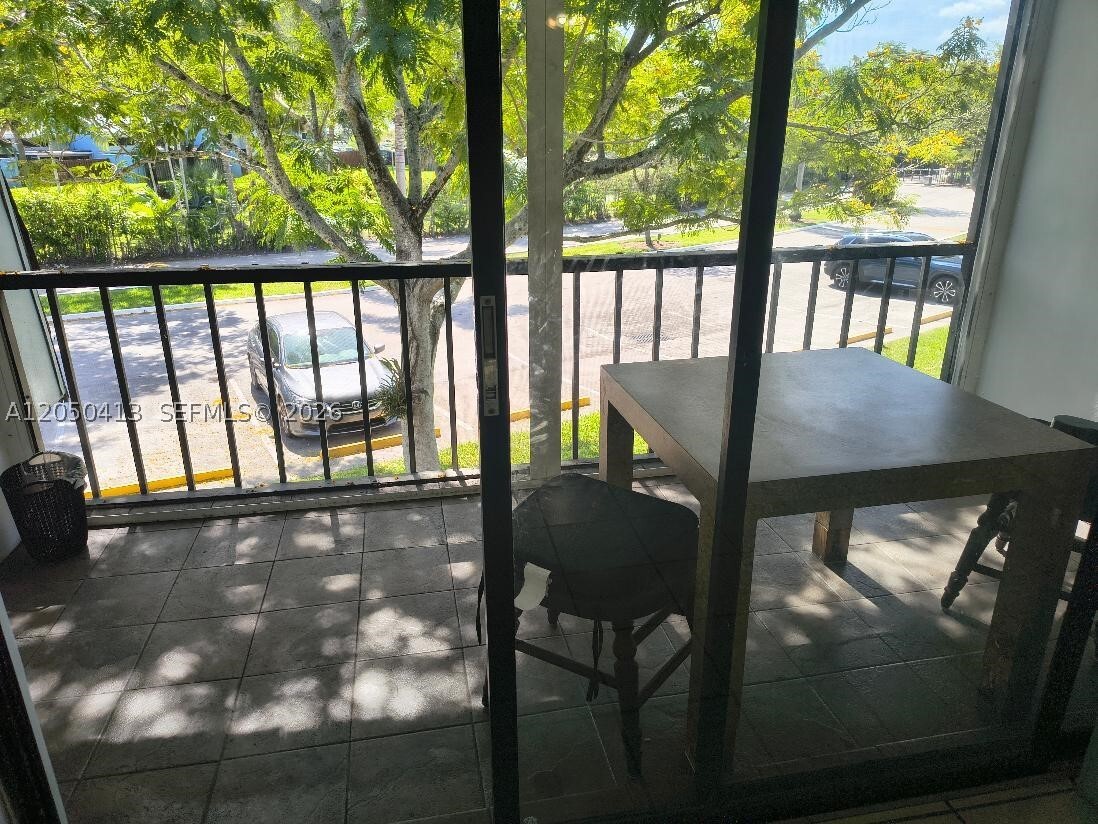 Photo - 3105 W Oakland Park Blvd Unit J 207
