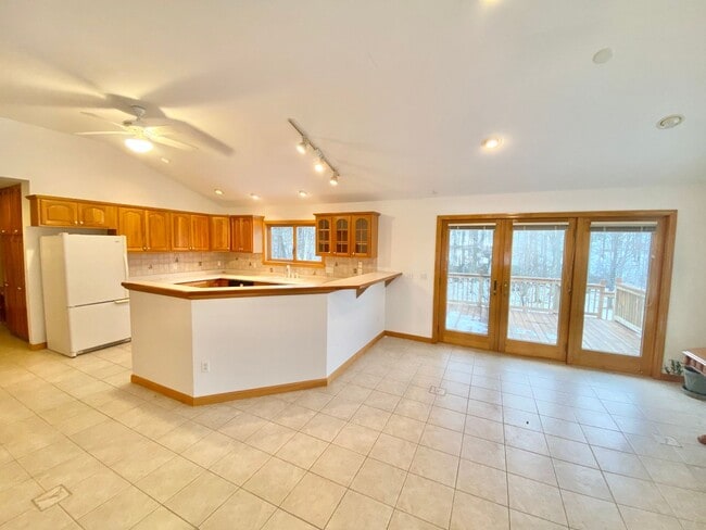 Photo - 1266 Old Creamery Rd