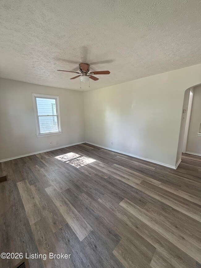 Photo - 1637 Thornberry Ave