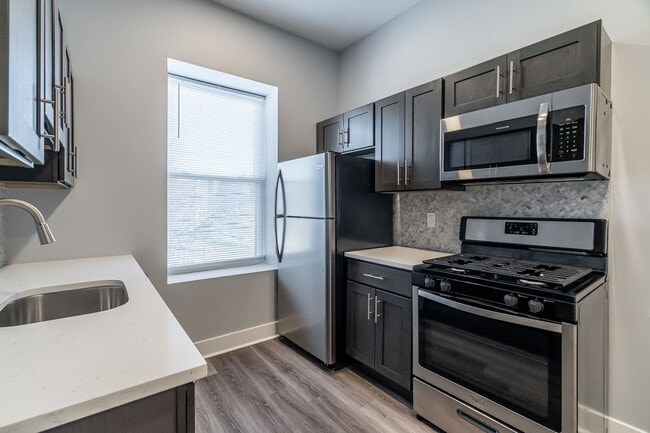 Photo - 806 N 41st St Unit 2
