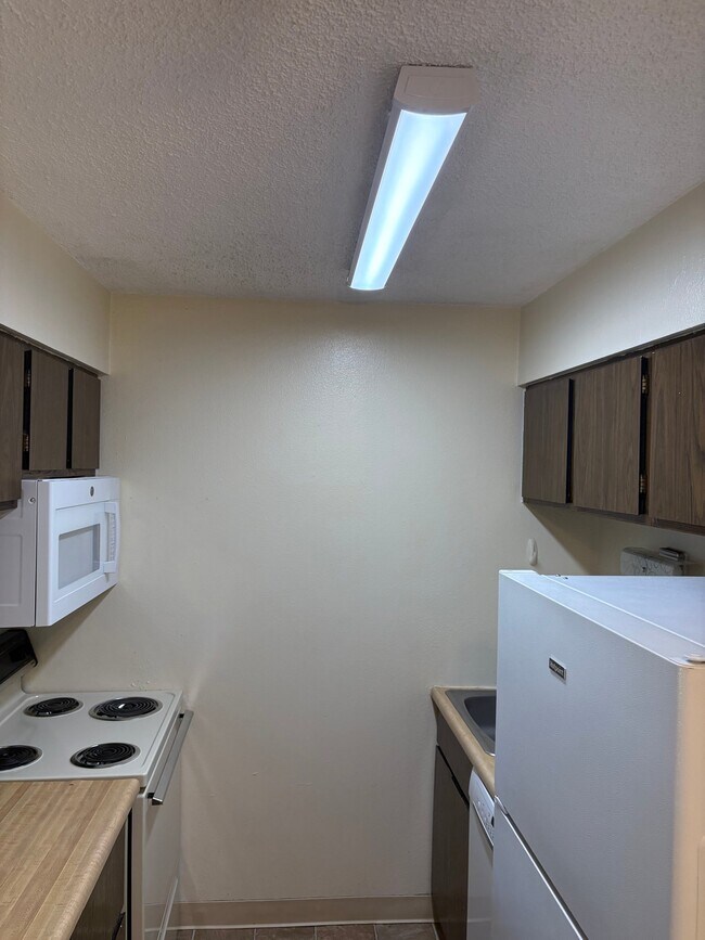 60 Douglas Ln Unit 223