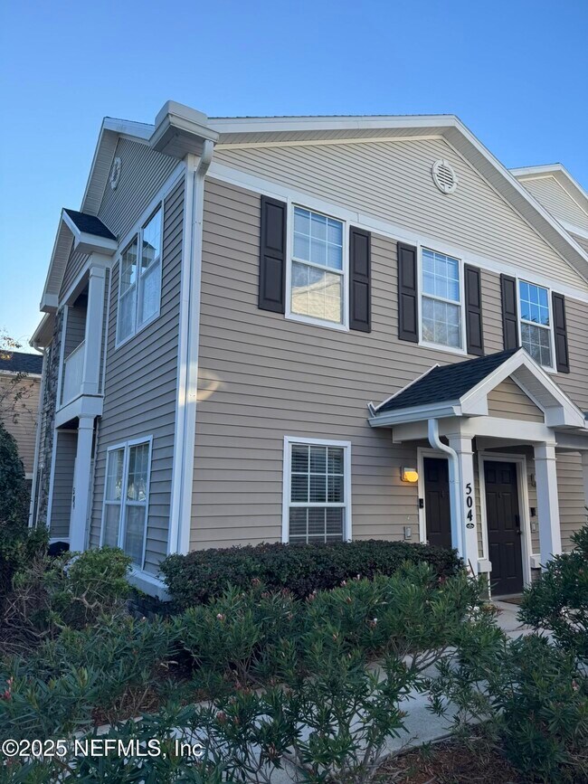 Building Photo - 575 Oakleaf Plantation Pkwy Unit 504