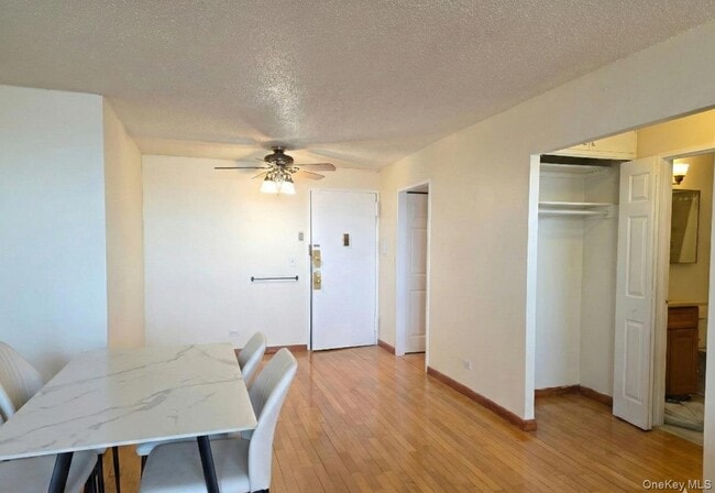 Photo - 41-40 Union St Unit 8S