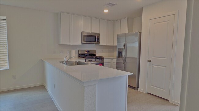 Photo - 21702 Cottonwood Mdws Trl