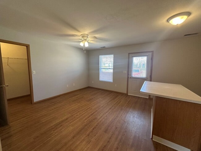 Photo - Main &amp; Veterans Crossing