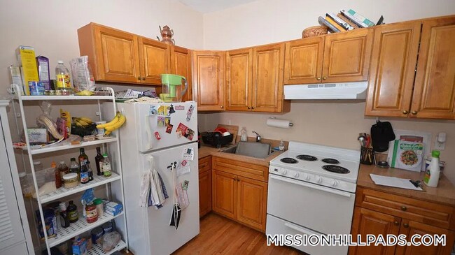 Photo - 881 Huntington Ave Unidad 5