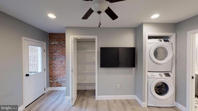 Photo - 27 S Church St