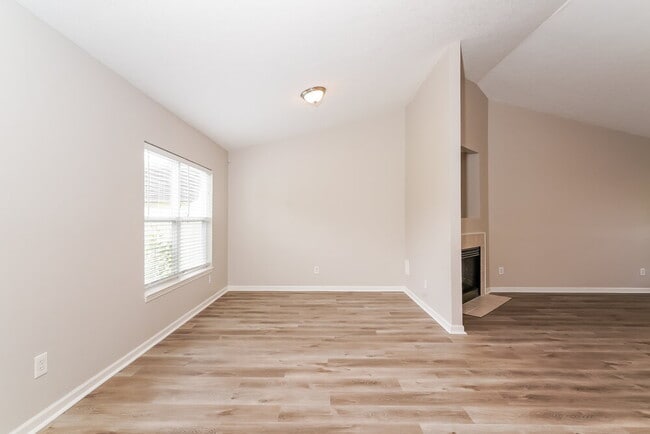 Photo - 4294 Blue Spruce Ct