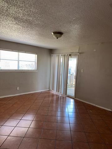 Photo - 708 E Pecan St