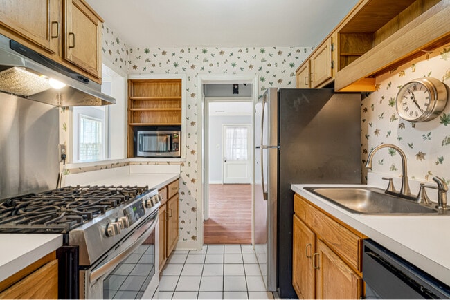 Photo - 2756 Garden Ln