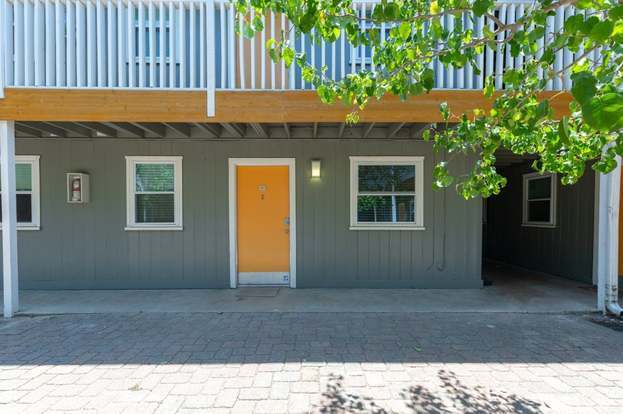 Building Photo - 2401 Manor Rd Rental