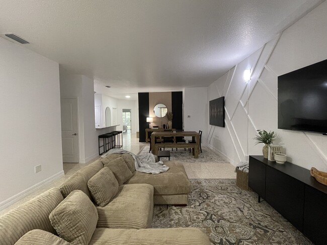 Photo - 3111 Sun Lake Ct Unit A