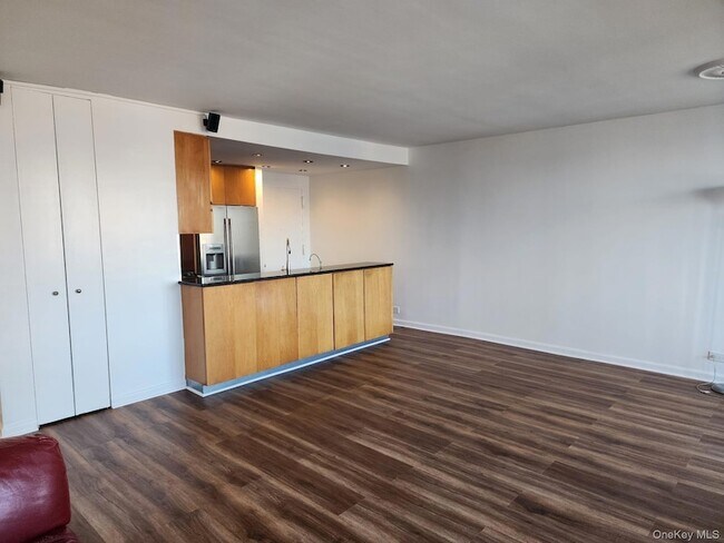 Photo - 62-54 97th Pl Unit 12J