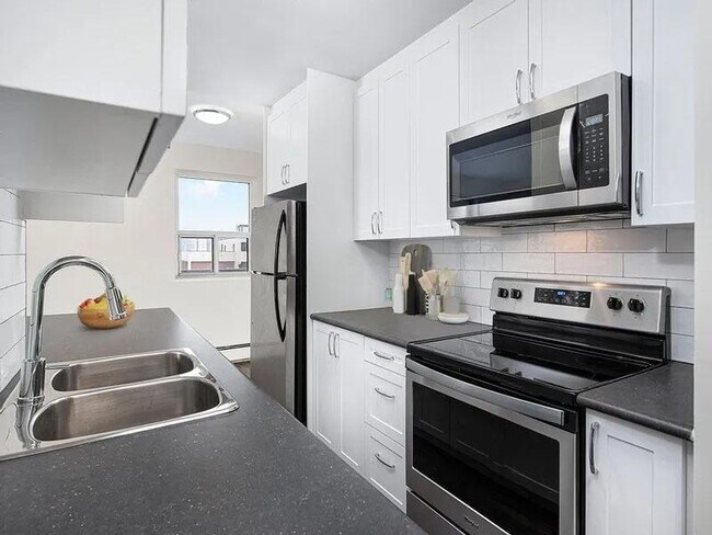 Building Photo - 2263 Weston Rd