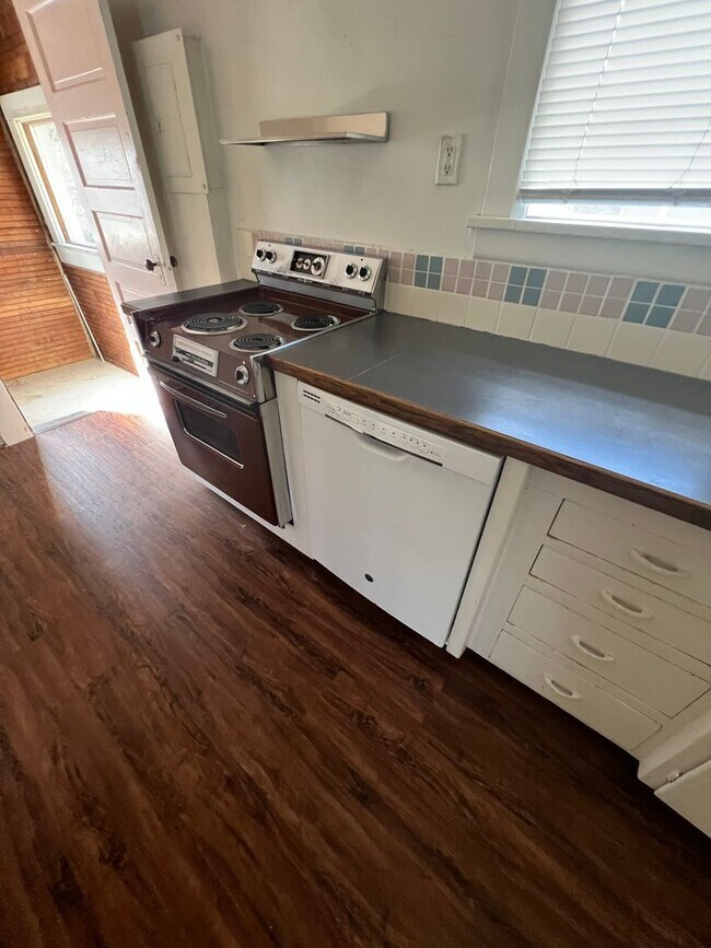 Photo - 905 NE Lake St Unidad A