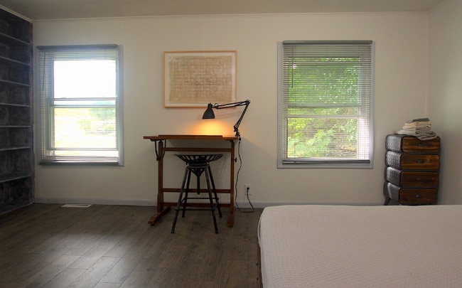 Photo - 5377 Bates Rd