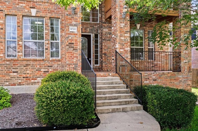 Photo - 10700 Pointe View Dr