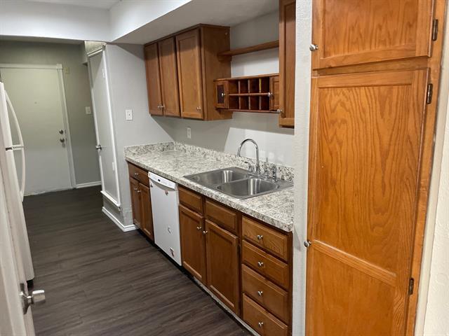 Photo - 2221 Jackson Cir