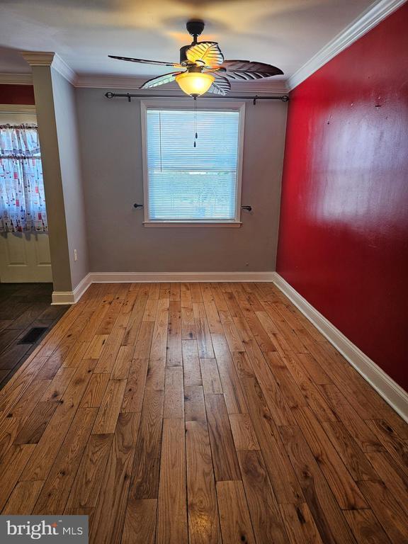 Photo - 2082 Jasmine Rd