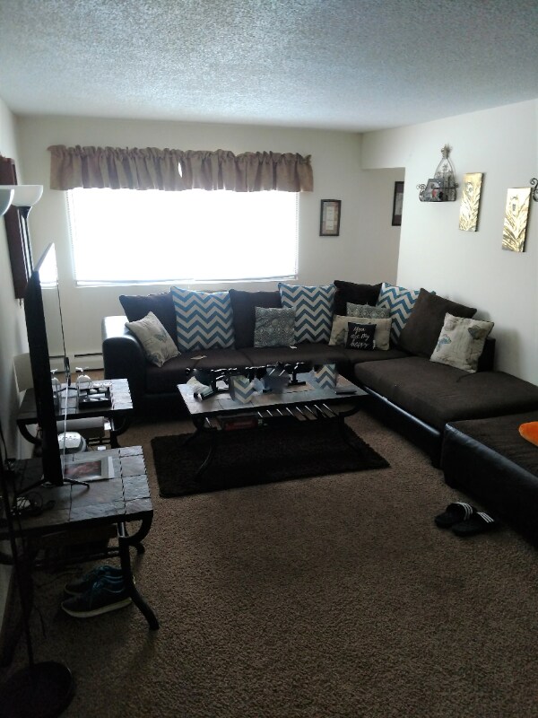 Photo - 1086 Como Pl