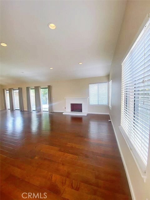 2980 Hyde Park Cir