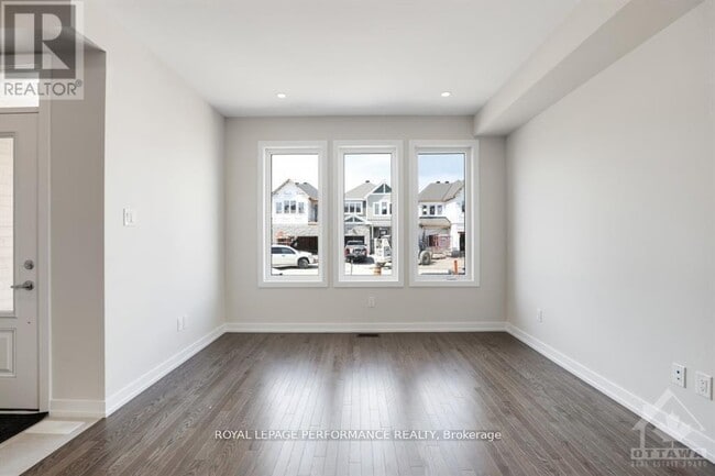 Photo - 522 Oldenburg Ave