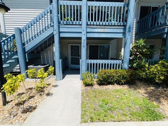 Building Photo - Beacon 21 - Sailfish Village