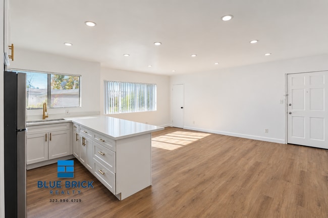 Photo - 11731 Kittridge St Unit 11