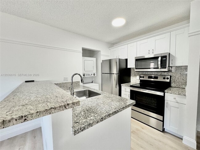 Photo - 4581 W McNab Rd Unidad 12