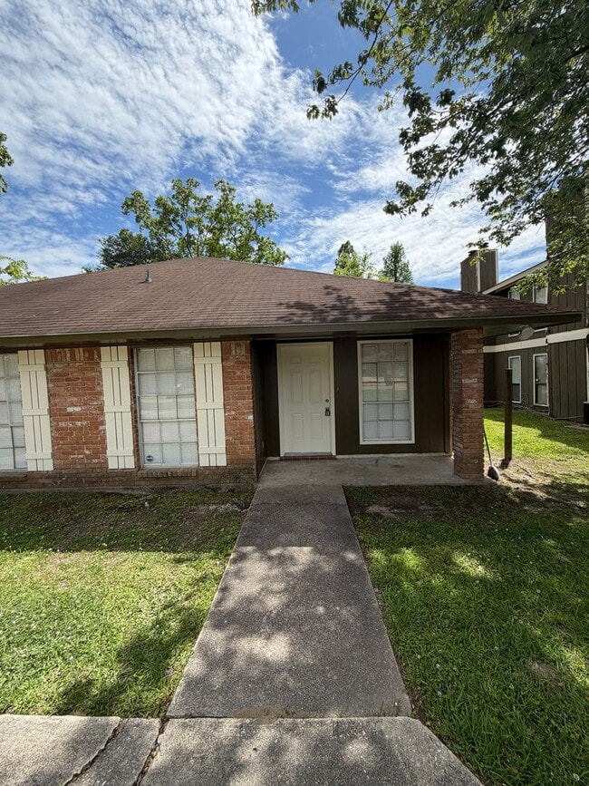 Building Photo - 8154-8156 Jefferson Park Unit 8154