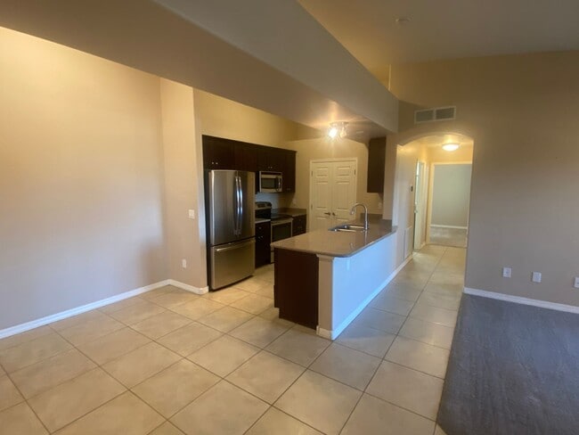 Photo - Spacious and Updated 3 Bed/2 Bath Condo w/Garage - Mesa Unit 3109