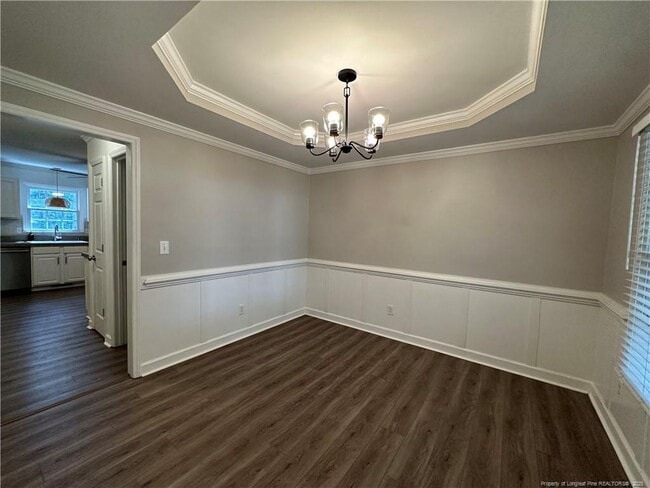 Photo - 438 Crown Point