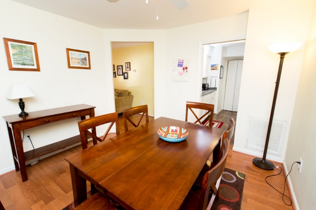 Photo - 13116 Shadyside Ln