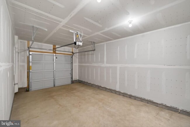 Photo - 103 Brashear Ct