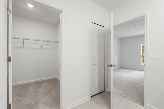 Photo - 1377 Loxley Trl