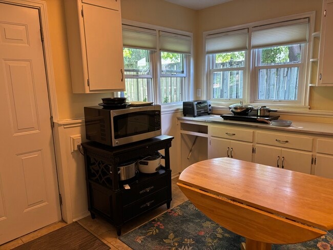 Photo - 1312 6th St SW Unit B