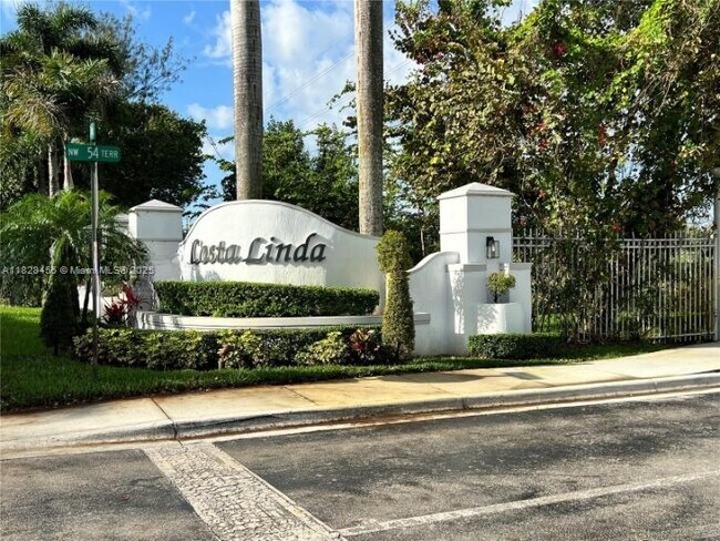 Photo - 5440 NW 107th Ave Townhome