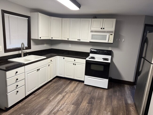 Photo - MOVE IN READY!