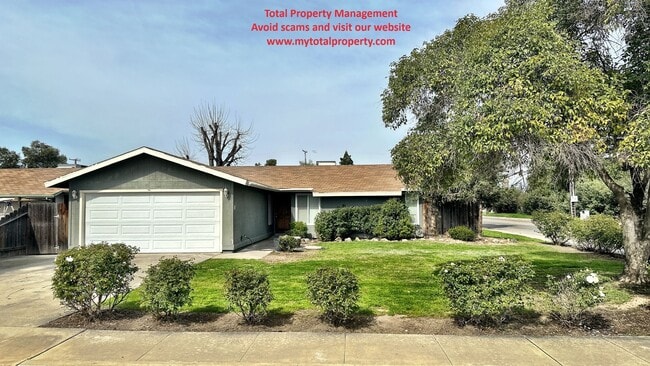 Building Photo - 4120 W Iris Ave
