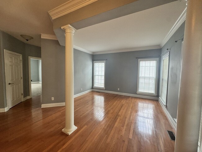 Photo - 515 Hannah McKenzie Dr
